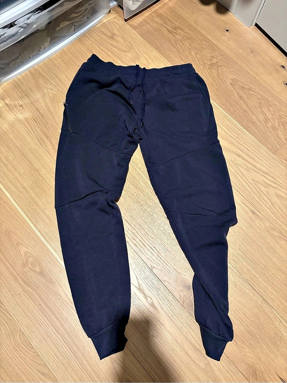 Under Armour Men's Jogger Pants in Black Size Large